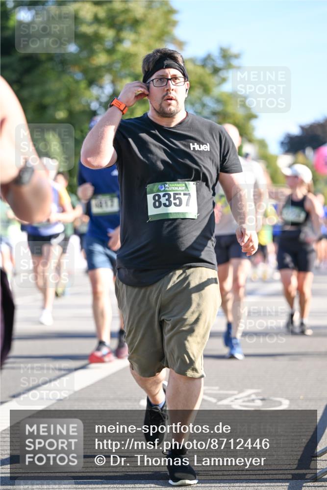 07.09.2025 - BARMER Alsterlauf Dr. Thomas Lammeyer http://msf.ph/oto/8712446 07.09.2025 09:42:07 Laufen 1417, 36, 8357 meine-sportfotos.de