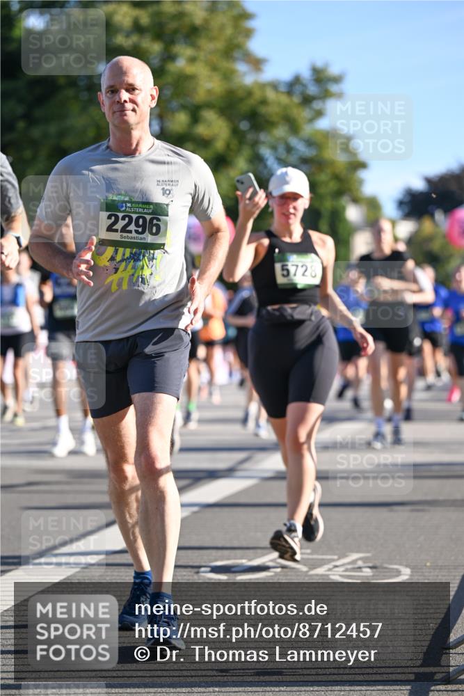07.09.2025 - BARMER Alsterlauf Dr. Thomas Lammeyer http://msf.ph/oto/8712457 07.09.2025 09:42:09 Laufen 36, 2296, 5728 meine-sportfotos.de