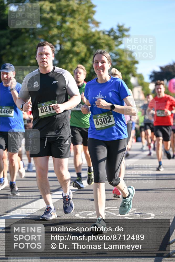 07.09.2025 - BARMER Alsterlauf Dr. Thomas Lammeyer http://msf.ph/oto/8712489 07.09.2025 09:42:14 Laufen 4465, 36, 621, 136, 6302 meine-sportfotos.de