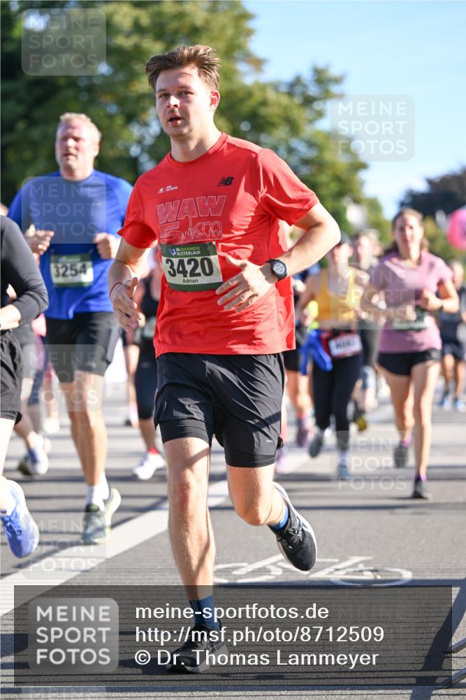 07.09.2025 - BARMER Alsterlauf Dr. Thomas Lammeyer http://msf.ph/oto/8712509 07.09.2025 09:42:17 Laufen 3254, 5, 36, 3420 meine-sportfotos.de