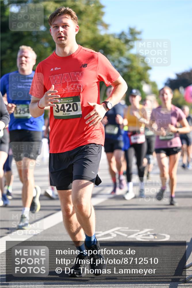 07.09.2025 - BARMER Alsterlauf Dr. Thomas Lammeyer http://msf.ph/oto/8712510 07.09.2025 09:42:18 Laufen 3254, 36, 3420 meine-sportfotos.de