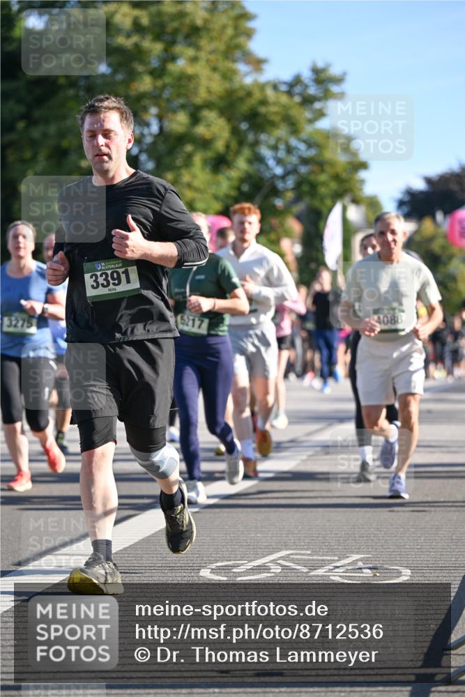 07.09.2025 - BARMER Alsterlauf Dr. Thomas Lammeyer http://msf.ph/oto/8712536 07.09.2025 09:42:21 Laufen 3275, 136, 3391, 4086, 6217 meine-sportfotos.de