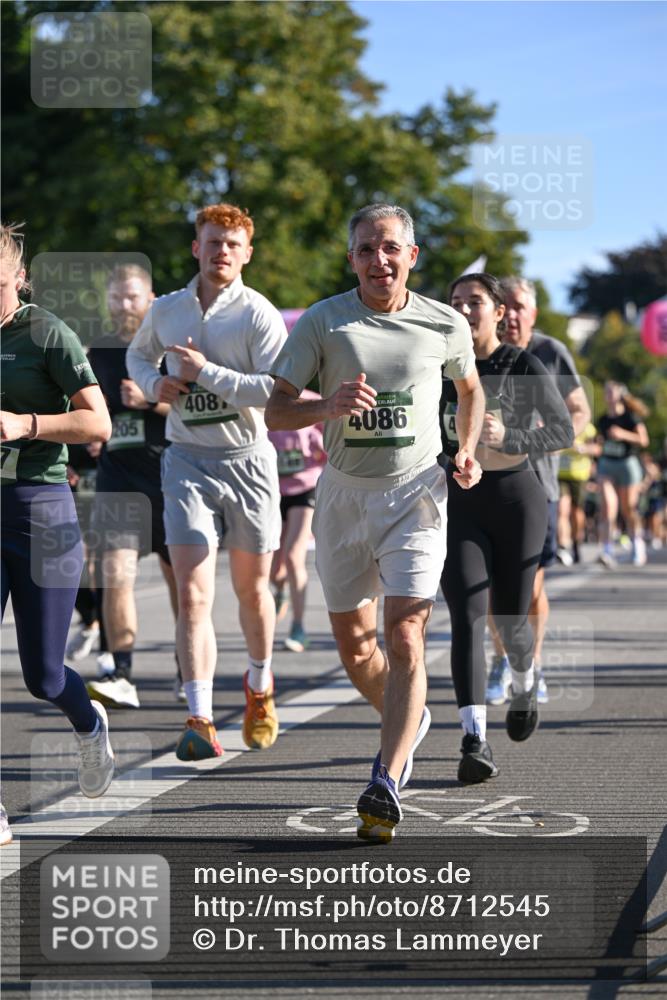 07.09.2025 - BARMER Alsterlauf Dr. Thomas Lammeyer http://msf.ph/oto/8712545 07.09.2025 09:42:23 Laufen 205, 408, 4086 meine-sportfotos.de