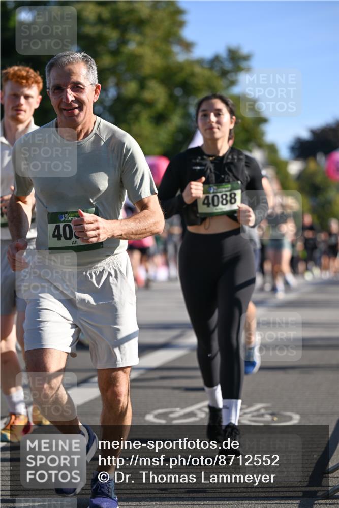 07.09.2025 - BARMER Alsterlauf Dr. Thomas Lammeyer http://msf.ph/oto/8712552 07.09.2025 09:42:24 Laufen 36, 40, 4088 meine-sportfotos.de