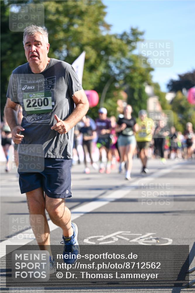 07.09.2025 - BARMER Alsterlauf Dr. Thomas Lammeyer http://msf.ph/oto/8712562 07.09.2025 09:42:25 Laufen 1949, 36, 2200 meine-sportfotos.de