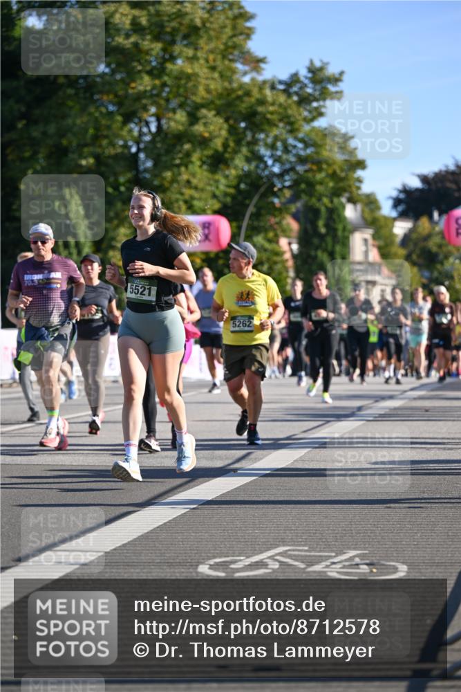 07.09.2025 - BARMER Alsterlauf Dr. Thomas Lammeyer http://msf.ph/oto/8712578 07.09.2025 09:42:28 Laufen 5521, 5262 meine-sportfotos.de