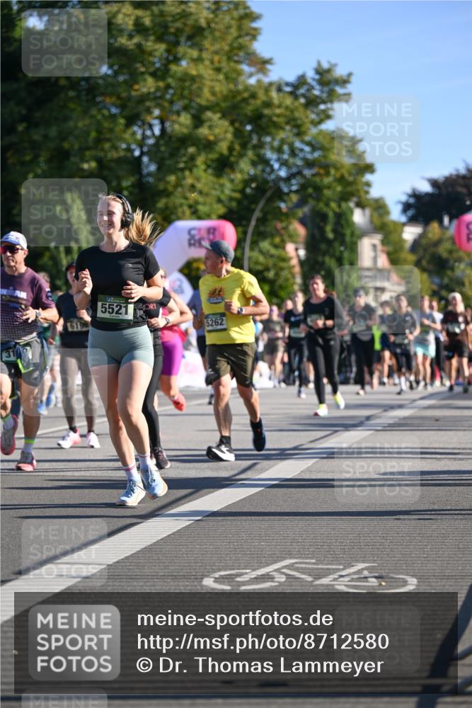 07.09.2025 - BARMER Alsterlauf Dr. Thomas Lammeyer http://msf.ph/oto/8712580 07.09.2025 09:42:28 Laufen 5521, 5262 meine-sportfotos.de