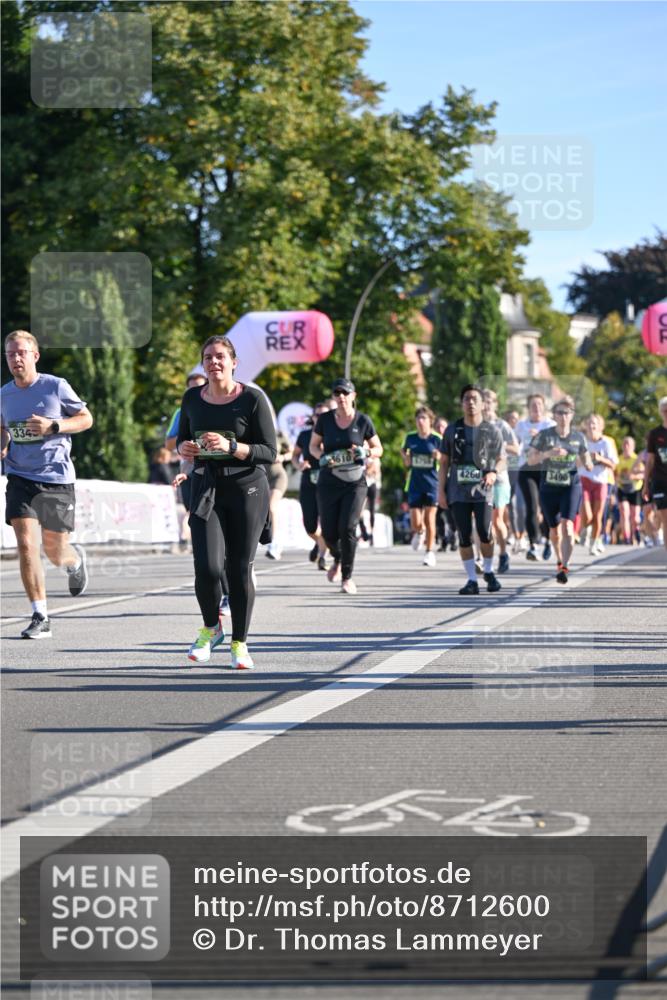 07.09.2025 - BARMER Alsterlauf Dr. Thomas Lammeyer http://msf.ph/oto/8712600 07.09.2025 09:42:32 Laufen 334, 4260, 3490 meine-sportfotos.de