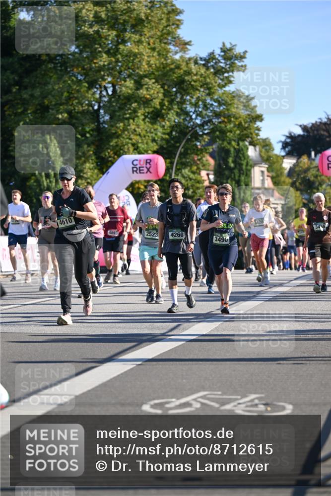 07.09.2025 - BARMER Alsterlauf Dr. Thomas Lammeyer http://msf.ph/oto/8712615 07.09.2025 09:42:34 Laufen 3878, 4610, 3428, 4893, 2523, 4260, 3490 meine-sportfotos.de