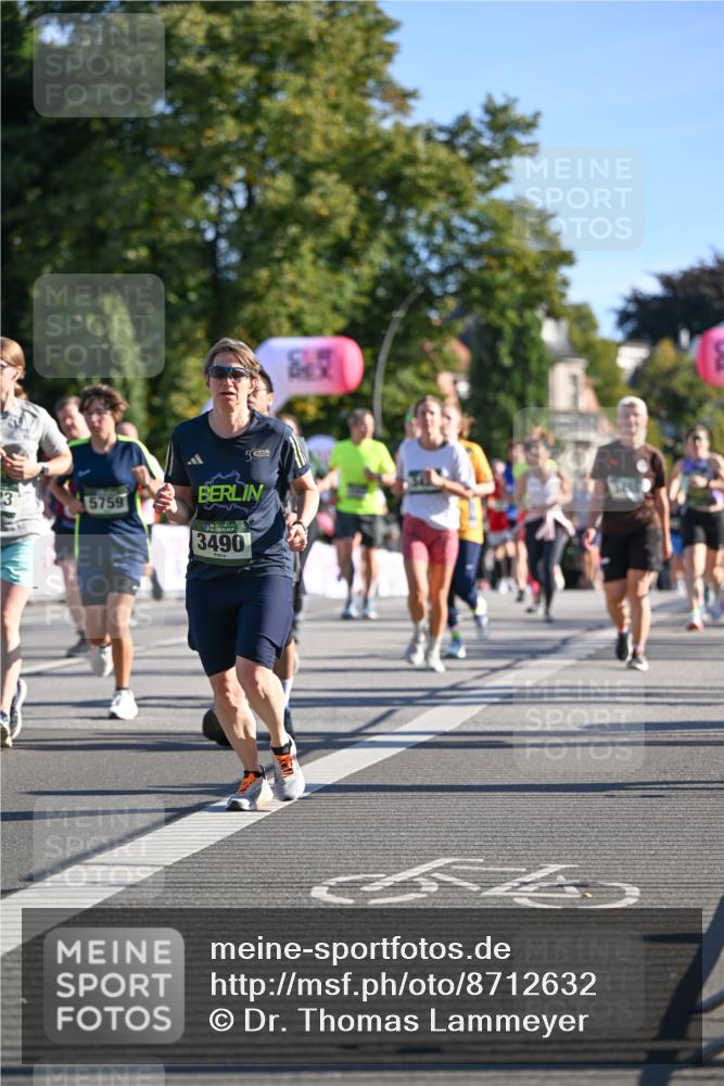 07.09.2025 - BARMER Alsterlauf Dr. Thomas Lammeyer http://msf.ph/oto/8712632 07.09.2025 09:42:37 Laufen 23, 5759, 3490 meine-sportfotos.de