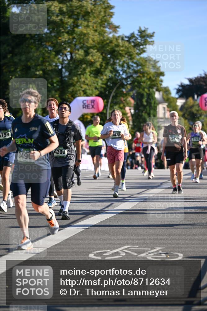 07.09.2025 - BARMER Alsterlauf Dr. Thomas Lammeyer http://msf.ph/oto/8712634 07.09.2025 09:42:37 Laufen 5759, 349, 4260, 3428 meine-sportfotos.de