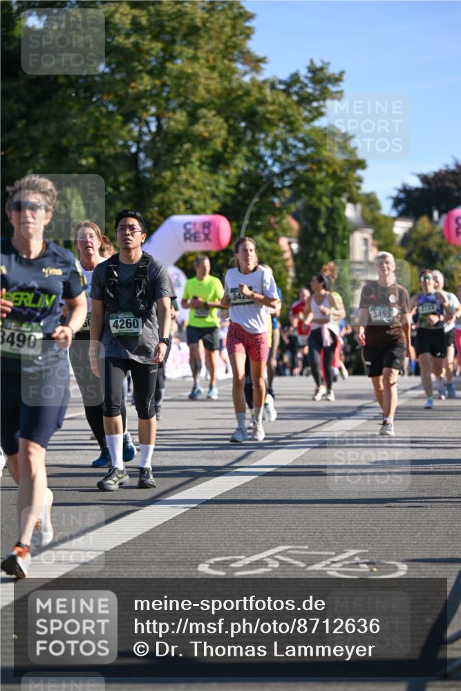 07.09.2025 - BARMER Alsterlauf Dr. Thomas Lammeyer http://msf.ph/oto/8712636 07.09.2025 09:42:38 Laufen 4260, 3490, 3455 meine-sportfotos.de
