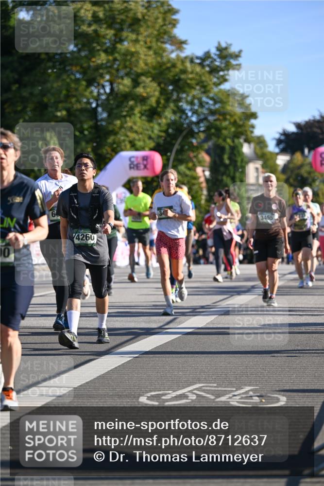 07.09.2025 - BARMER Alsterlauf Dr. Thomas Lammeyer http://msf.ph/oto/8712637 07.09.2025 09:42:38 Laufen 4260, 0, 3455 meine-sportfotos.de