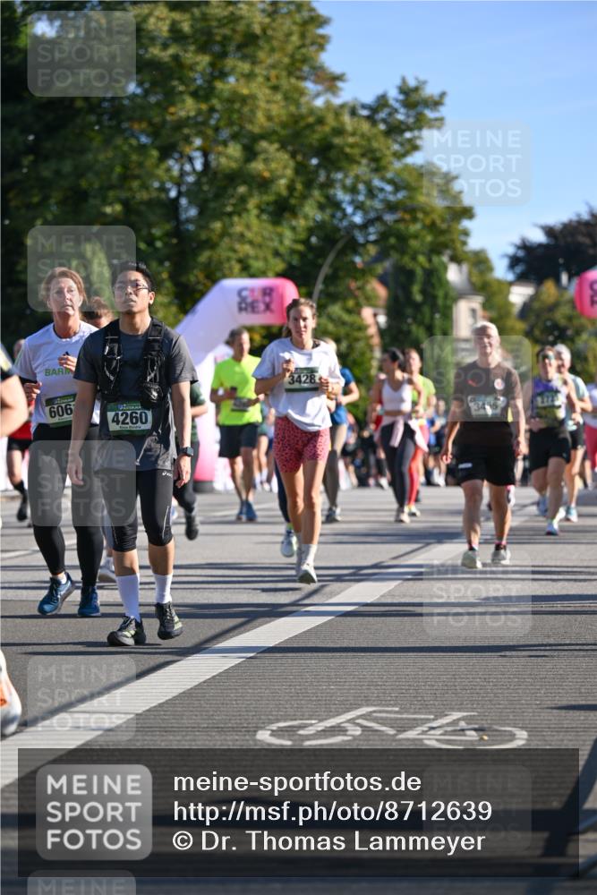 07.09.2025 - BARMER Alsterlauf Dr. Thomas Lammeyer http://msf.ph/oto/8712639 07.09.2025 09:42:38 Laufen 606, 4260, 3428, 272 meine-sportfotos.de