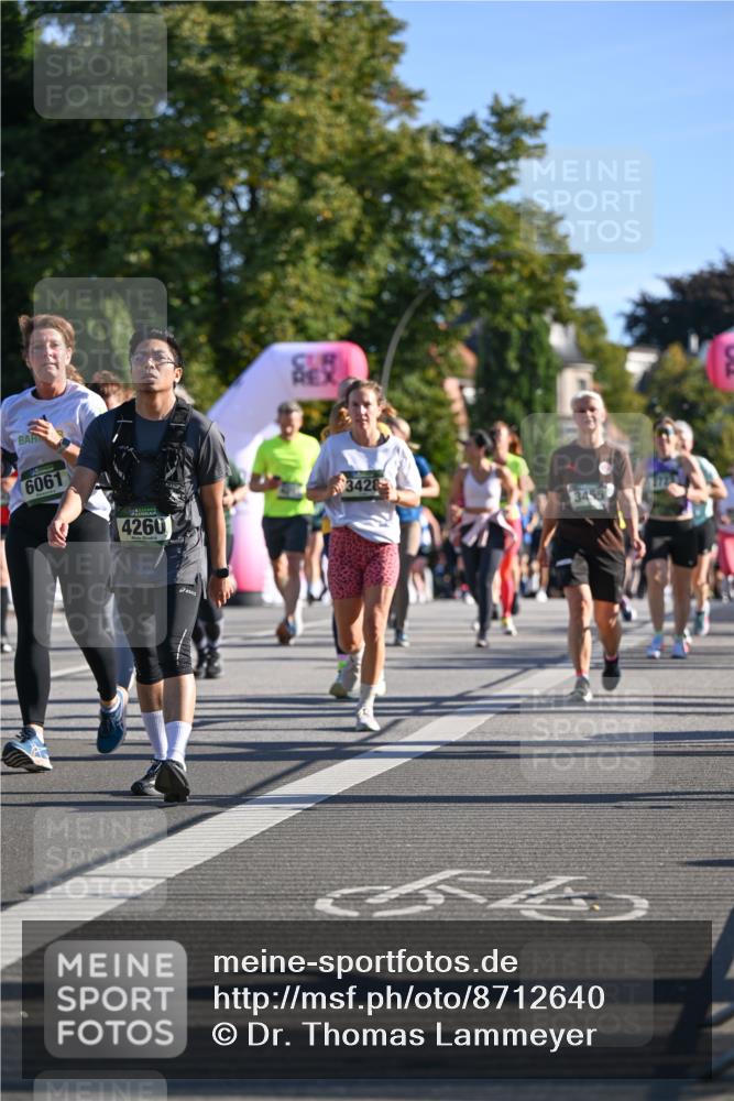 07.09.2025 - BARMER Alsterlauf Dr. Thomas Lammeyer http://msf.ph/oto/8712640 07.09.2025 09:42:38 Laufen 6061, 4260, 3428 meine-sportfotos.de