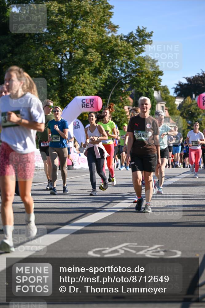 07.09.2025 - BARMER Alsterlauf Dr. Thomas Lammeyer http://msf.ph/oto/8712649 07.09.2025 09:42:41 Laufen 4110, 4202, 3455, 6146 meine-sportfotos.de