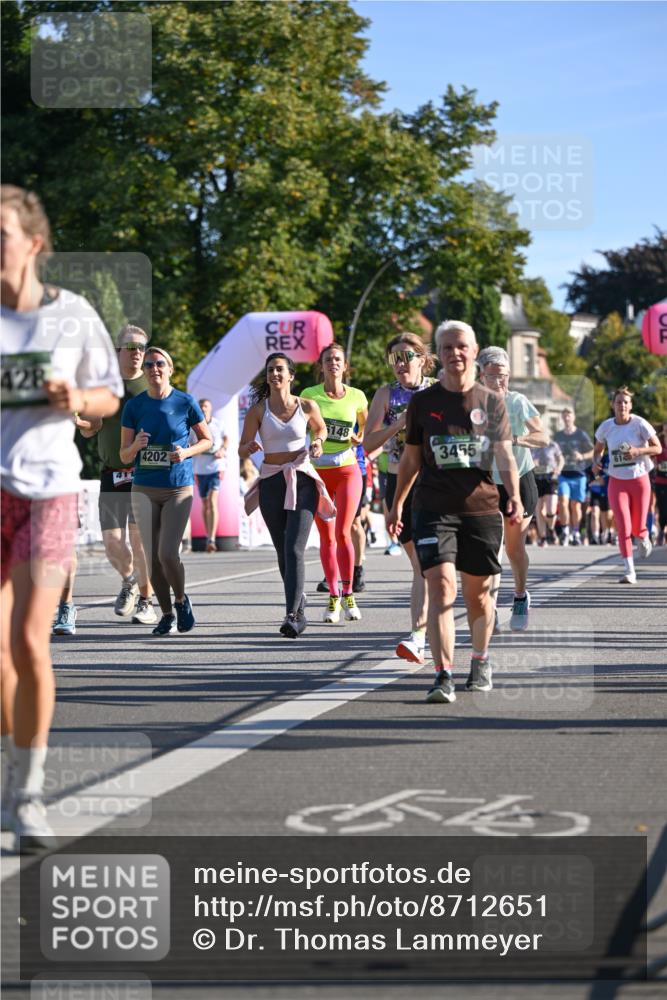 07.09.2025 - BARMER Alsterlauf Dr. Thomas Lammeyer http://msf.ph/oto/8712651 07.09.2025 09:42:41 Laufen 428, 411, 4202, 148, 3455, 614 meine-sportfotos.de