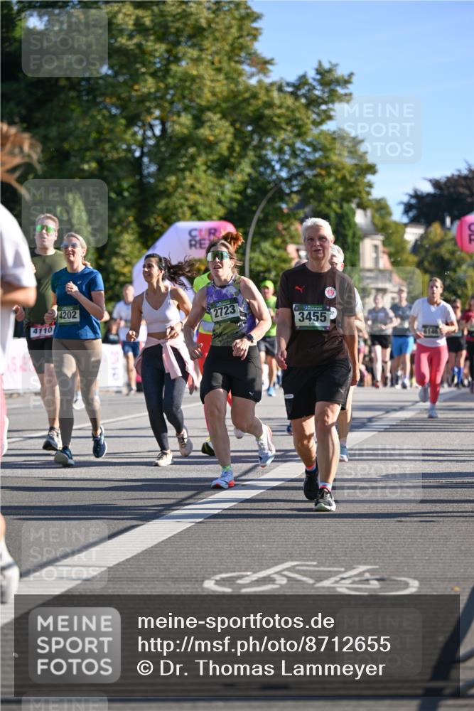 07.09.2025 - BARMER Alsterlauf Dr. Thomas Lammeyer http://msf.ph/oto/8712655 07.09.2025 09:42:41 Laufen 4110, 4202, 2723, 3455 meine-sportfotos.de