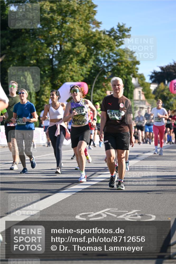 07.09.2025 - BARMER Alsterlauf Dr. Thomas Lammeyer http://msf.ph/oto/8712656 07.09.2025 09:42:42 Laufen 420, 723, 3455, 6146 meine-sportfotos.de
