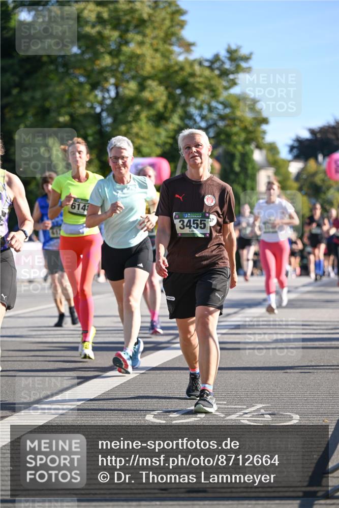 07.09.2025 - BARMER Alsterlauf Dr. Thomas Lammeyer http://msf.ph/oto/8712664 07.09.2025 09:42:43 Laufen 614, 3455 meine-sportfotos.de