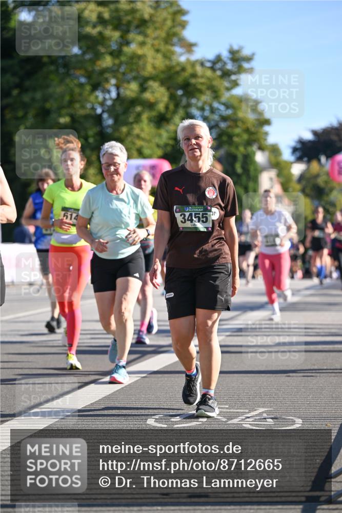 07.09.2025 - BARMER Alsterlauf Dr. Thomas Lammeyer http://msf.ph/oto/8712665 07.09.2025 09:42:43 Laufen 614, 36, 3455 meine-sportfotos.de
