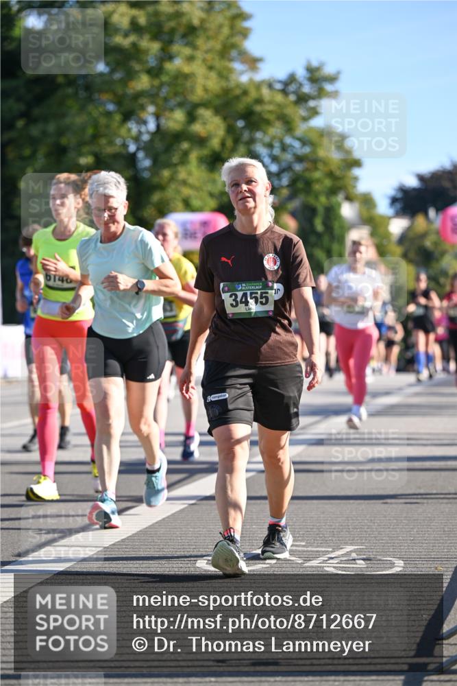 07.09.2025 - BARMER Alsterlauf Dr. Thomas Lammeyer http://msf.ph/oto/8712667 07.09.2025 09:42:44 Laufen 6746, 36, 3455 meine-sportfotos.de