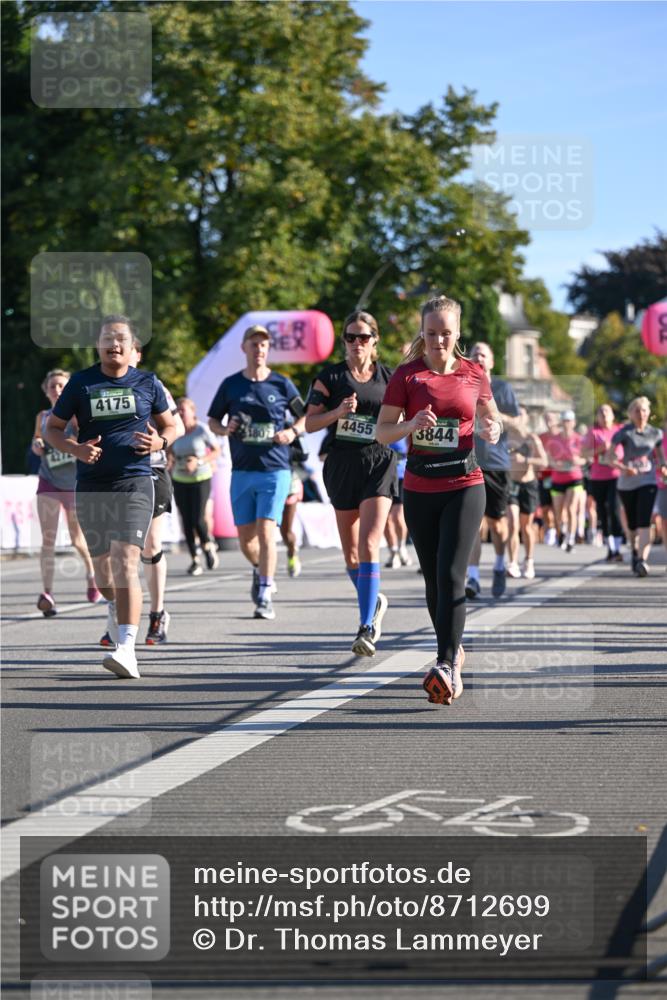 07.09.2025 - BARMER Alsterlauf Dr. Thomas Lammeyer http://msf.ph/oto/8712699 07.09.2025 09:42:49 Laufen 4175, 4455, 3844 meine-sportfotos.de