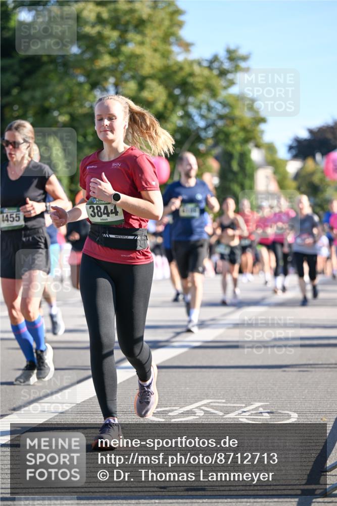 07.09.2025 - BARMER Alsterlauf Dr. Thomas Lammeyer http://msf.ph/oto/8712713 07.09.2025 09:42:51 Laufen 4455, 3844 meine-sportfotos.de