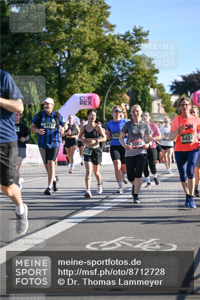07.09.2025 - BARMER Alsterlauf Dr. Thomas Lammeyer http://msf.ph/oto/8712728 07.09.2025 09:42:54 Laufen 4913, 5010, 582, 5424, 3603 meine-sportfotos.de