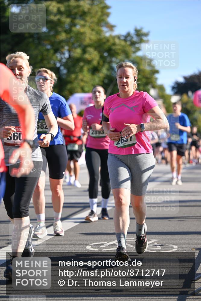 07.09.2025 - BARMER Alsterlauf Dr. Thomas Lammeyer http://msf.ph/oto/8712747 07.09.2025 09:42:57 Laufen 36, 360, 582, 2893, 2637 meine-sportfotos.de