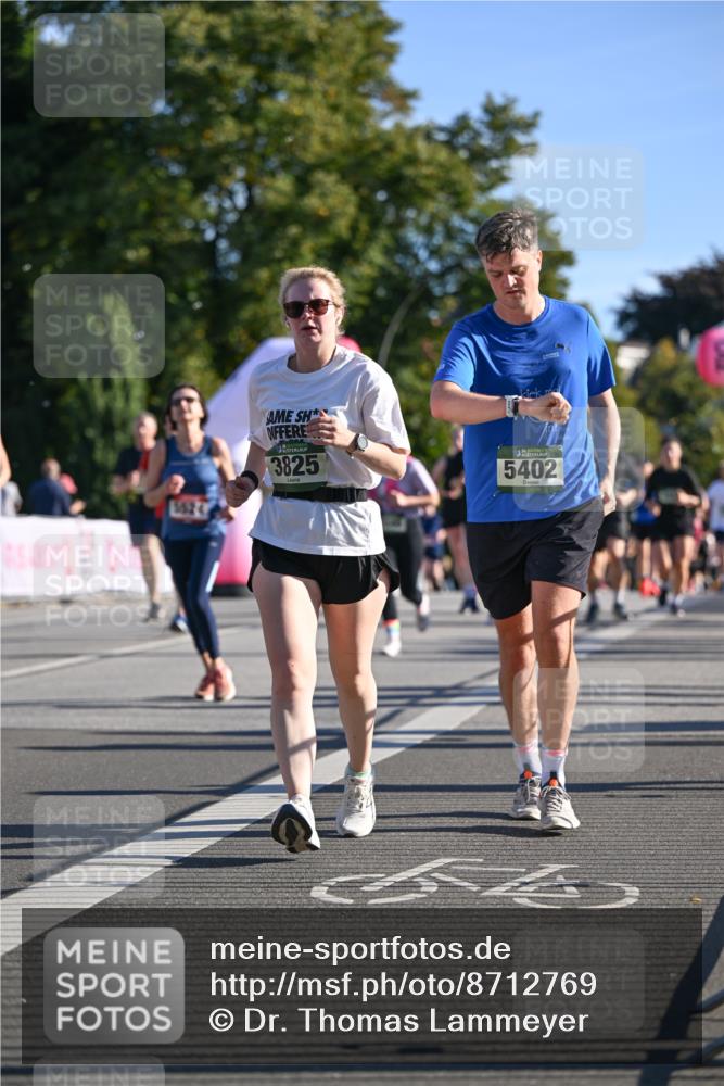 07.09.2025 - BARMER Alsterlauf Dr. Thomas Lammeyer http://msf.ph/oto/8712769 07.09.2025 09:43:00 Laufen 3825, 5402 meine-sportfotos.de