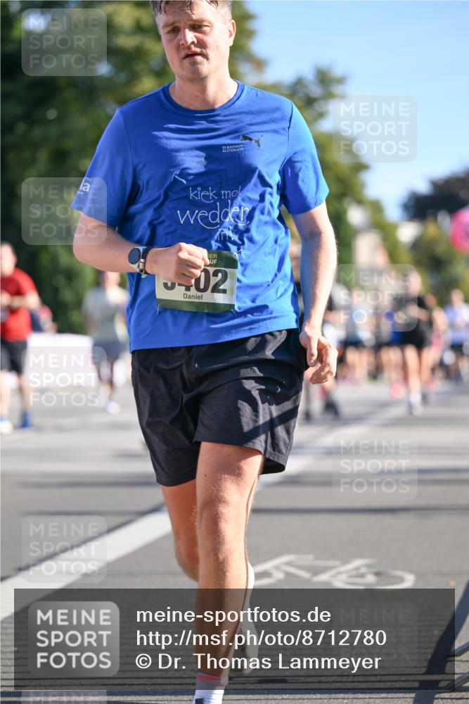 07.09.2025 - BARMER Alsterlauf Dr. Thomas Lammeyer http://msf.ph/oto/8712780 07.09.2025 09:43:02 Laufen 33, 02 meine-sportfotos.de
