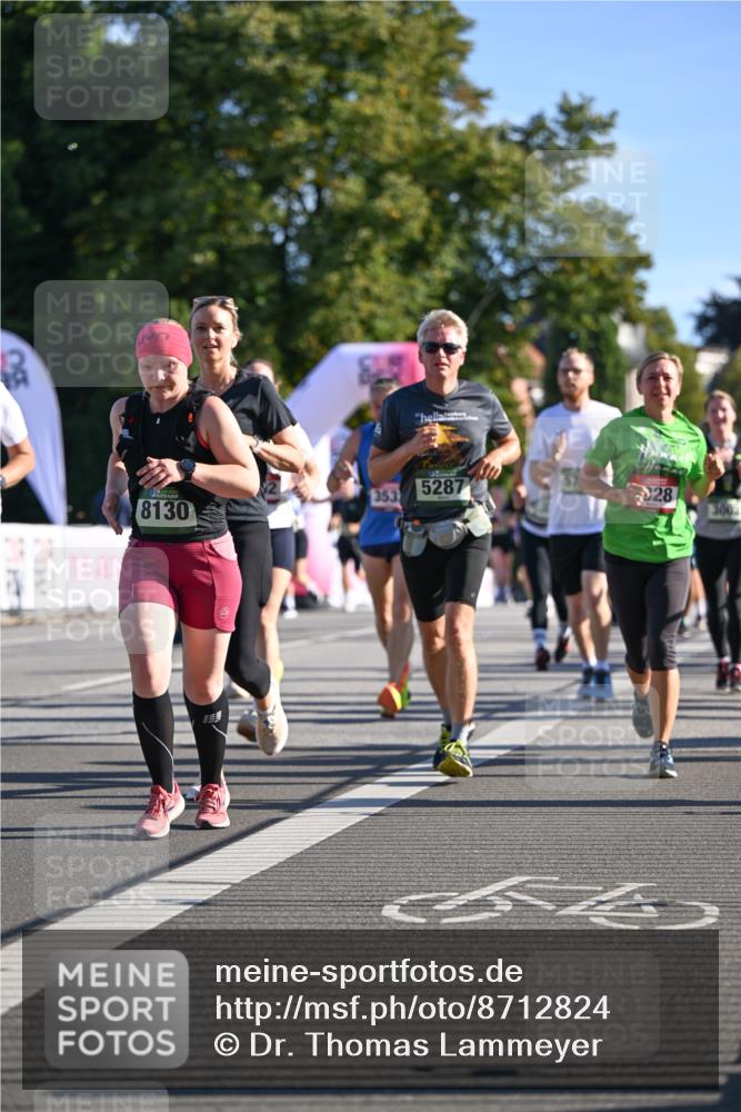 07.09.2025 - BARMER Alsterlauf Dr. Thomas Lammeyer http://msf.ph/oto/8712824 07.09.2025 09:43:12 Laufen 5287, 353, 28, 8130, 3002 meine-sportfotos.de