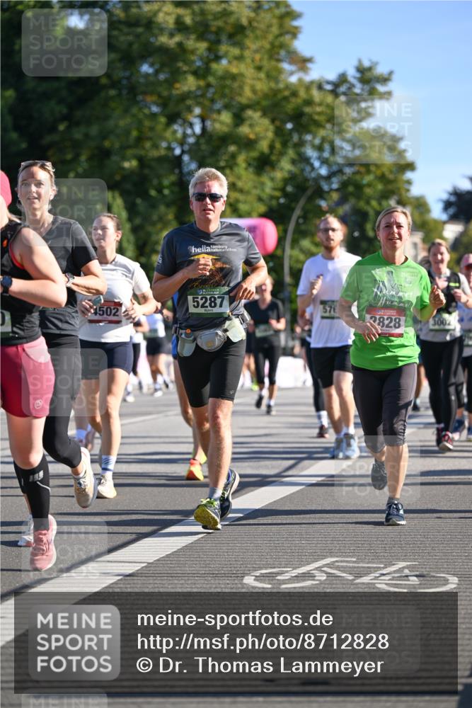 07.09.2025 - BARMER Alsterlauf Dr. Thomas Lammeyer http://msf.ph/oto/8712828 07.09.2025 09:43:13 Laufen 1502, 5287, 576, 2828, 3002 meine-sportfotos.de
