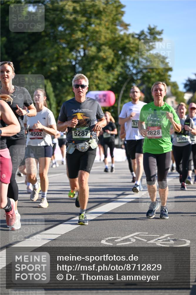 07.09.2025 - BARMER Alsterlauf Dr. Thomas Lammeyer http://msf.ph/oto/8712829 07.09.2025 09:43:13 Laufen 4502, 5287, 57, 2828, 3002 meine-sportfotos.de