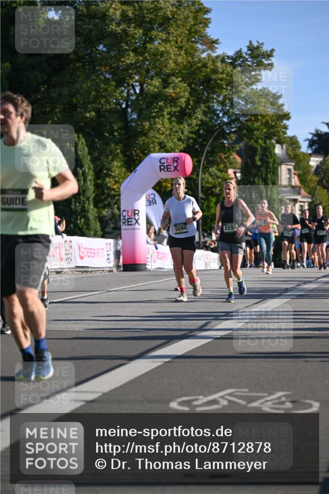 07.09.2025 - BARMER Alsterlauf Dr. Thomas Lammeyer http://msf.ph/oto/8712878 07.09.2025 09:43:21 Laufen 5594, 5595, 54 meine-sportfotos.de