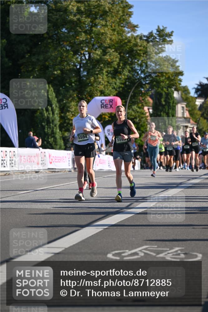 07.09.2025 - BARMER Alsterlauf Dr. Thomas Lammeyer http://msf.ph/oto/8712885 07.09.2025 09:43:22 Laufen 5594, 5555, 4124 meine-sportfotos.de