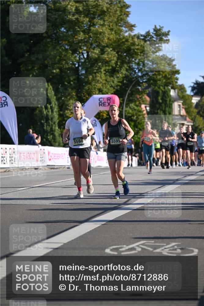 07.09.2025 - BARMER Alsterlauf Dr. Thomas Lammeyer http://msf.ph/oto/8712886 07.09.2025 09:43:22 Laufen 5594, 5595 meine-sportfotos.de