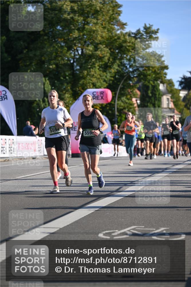 07.09.2025 - BARMER Alsterlauf Dr. Thomas Lammeyer http://msf.ph/oto/8712891 07.09.2025 09:43:23 Laufen 5594, 5595 meine-sportfotos.de