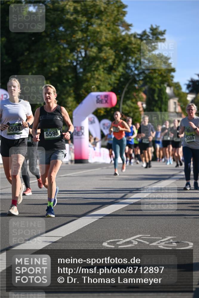 07.09.2025 - BARMER Alsterlauf Dr. Thomas Lammeyer http://msf.ph/oto/8712897 07.09.2025 09:43:24 Laufen 5594, 5595, 3089 meine-sportfotos.de