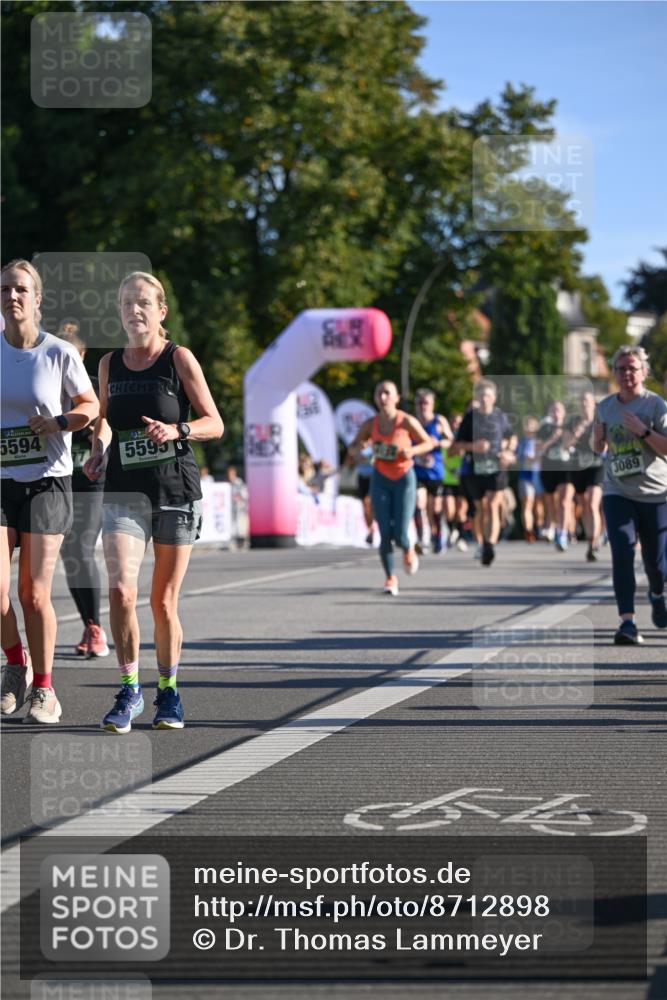 07.09.2025 - BARMER Alsterlauf Dr. Thomas Lammeyer http://msf.ph/oto/8712898 07.09.2025 09:43:24 Laufen 5594, 5595, 3089 meine-sportfotos.de