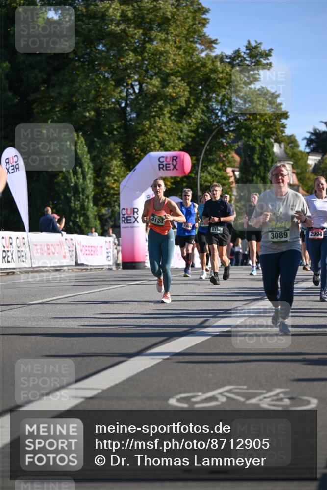 07.09.2025 - BARMER Alsterlauf Dr. Thomas Lammeyer http://msf.ph/oto/8712905 07.09.2025 09:43:25 Laufen 4124, 8106, 3089, 2994 meine-sportfotos.de