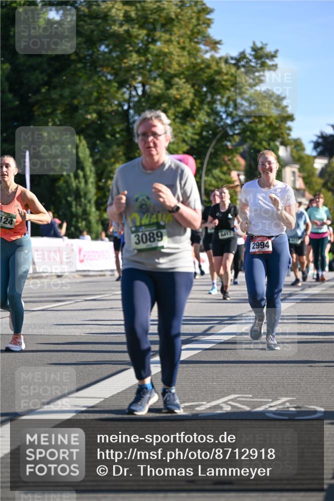 07.09.2025 - BARMER Alsterlauf Dr. Thomas Lammeyer http://msf.ph/oto/8712918 07.09.2025 09:43:27 Laufen 124, 3089, 8417, 2994 meine-sportfotos.de