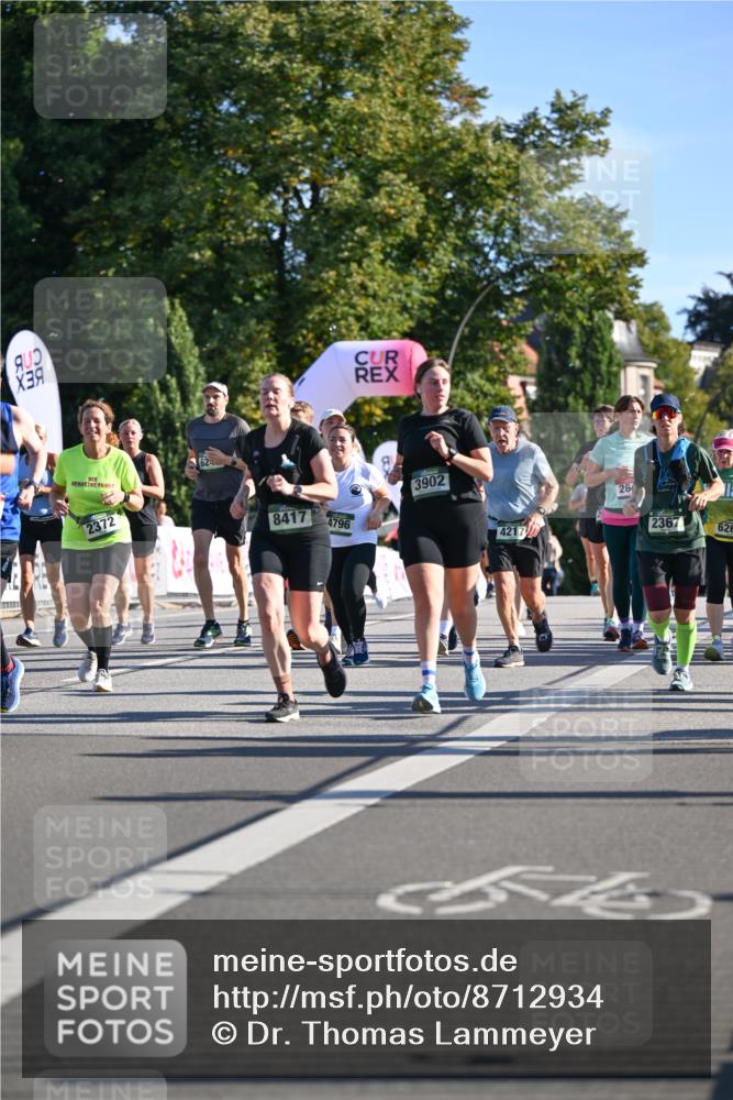 07.09.2025 - BARMER Alsterlauf Dr. Thomas Lammeyer http://msf.ph/oto/8712934 07.09.2025 09:43:30 Laufen 62, 2372, 8417, 4796, 3902, 4217, 26, 2367, 626 meine-sportfotos.de