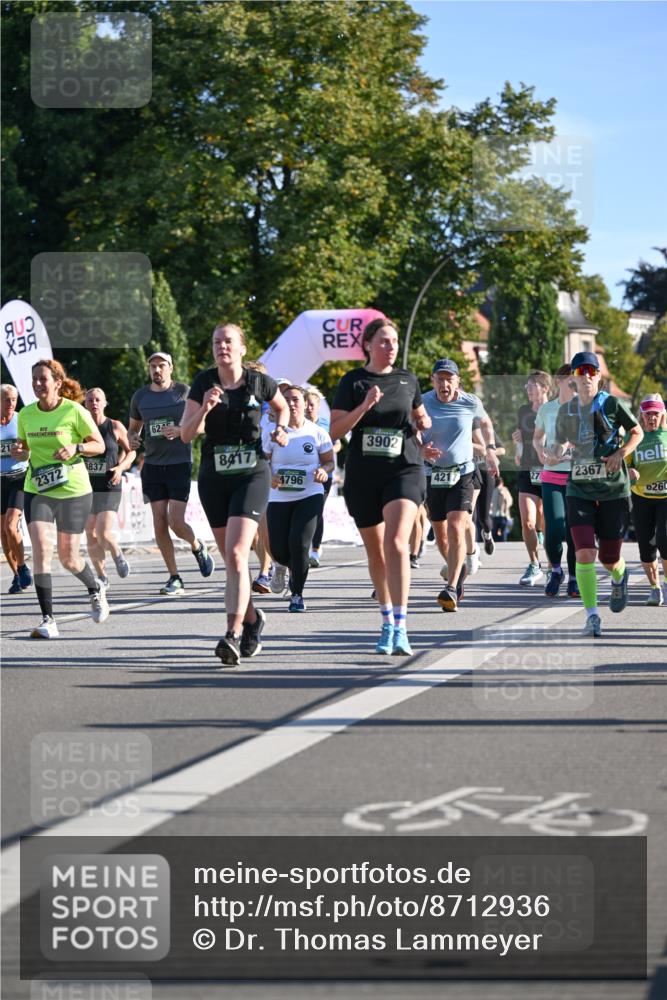 07.09.2025 - BARMER Alsterlauf Dr. Thomas Lammeyer http://msf.ph/oto/8712936 07.09.2025 09:43:30 Laufen 21, 2372, 837, 62, 8417, 4796, 3902, 4217, 27, 2367, 0260 meine-sportfotos.de