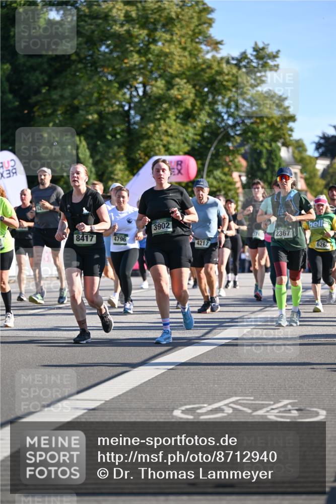 07.09.2025 - BARMER Alsterlauf Dr. Thomas Lammeyer http://msf.ph/oto/8712940 07.09.2025 09:43:31 Laufen 8417, 4796, 3902, 276, 2367, 4217, 6260 meine-sportfotos.de