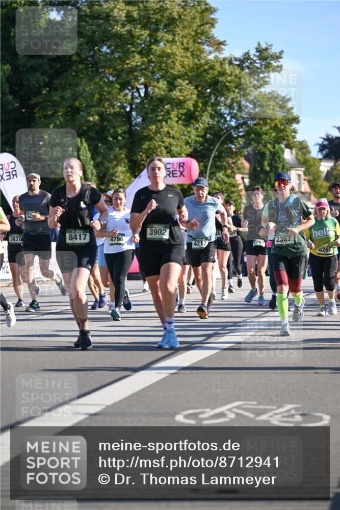 07.09.2025 - BARMER Alsterlauf Dr. Thomas Lammeyer http://msf.ph/oto/8712941 07.09.2025 09:43:31 Laufen 3902, 3837, 8417, 34, 301, 4796, 4217, 276, 2367, 0260 meine-sportfotos.de
