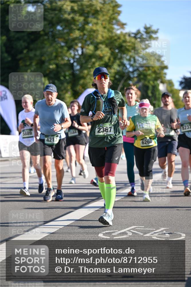 07.09.2025 - BARMER Alsterlauf Dr. Thomas Lammeyer http://msf.ph/oto/8712955 07.09.2025 09:43:33 Laufen 5889, 4217, 13, 2367, 6260, 8237 meine-sportfotos.de