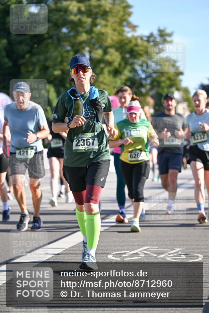 07.09.2025 - BARMER Alsterlauf Dr. Thomas Lammeyer http://msf.ph/oto/8712960 07.09.2025 09:43:34 Laufen 4217, 36, 2367, 6260, 1237 meine-sportfotos.de