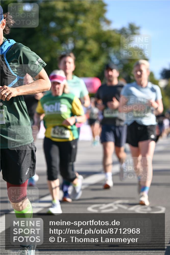 07.09.2025 - BARMER Alsterlauf Dr. Thomas Lammeyer http://msf.ph/oto/8712968 07.09.2025 09:43:35 Laufen 6 meine-sportfotos.de